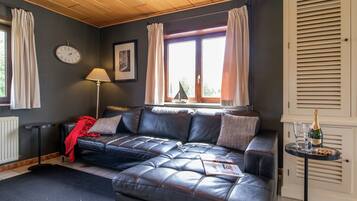 House | Living room