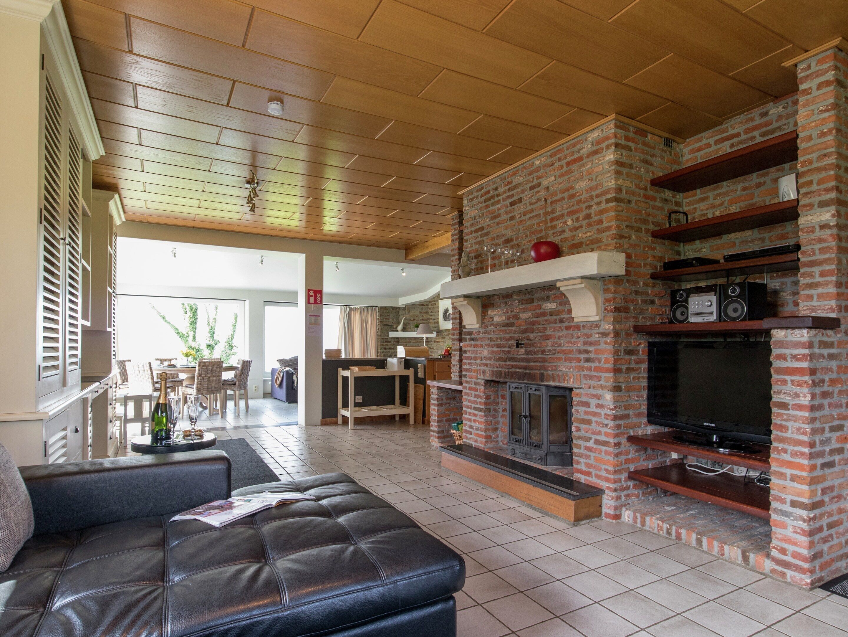 House | Living room