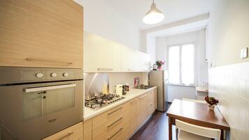 公寓 | 私人廚房 | 高腳椅