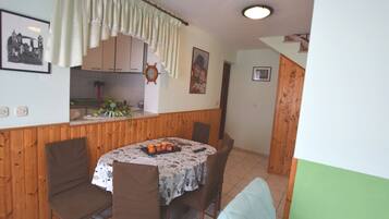 House | Dining