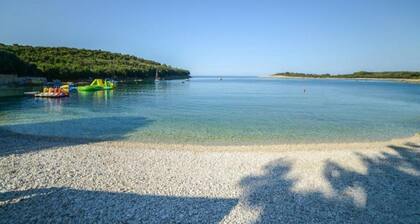 Comfortable Holiday Home Only 500m to the sea With Outdoor Kitchen, Wifi and Airco