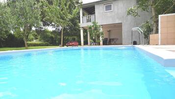 Apartment | Pool | Outdoor pool