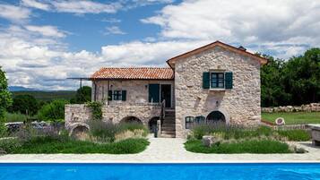 Villa | Pool | Indoor pool, outdoor pool