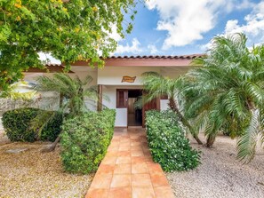 Exterior - Villa With Poolside Terrace (Jan Thiel)