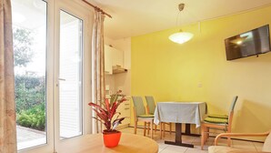 Dining - Pleasing Apartment in Rovinj near Sea (Rovinj)