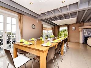 Villa | Dining - Durbuy Luxe Villa With Pool (Durbuy)