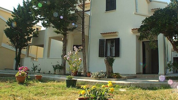 Exterior - Lovely Apartment With Balcony and Sea View, Near the Sea, BBQ for use (Pag)