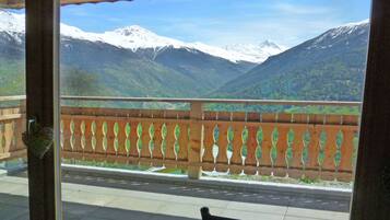 Chalet | Pemandangan dari hartanah