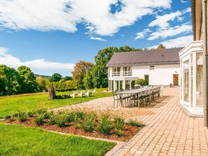 House | Exterior - Luxurious Villa With Pool and Sauna, and Very Suitable for Culinary Workshops (Waimes)