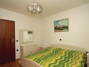 3 bedrooms, individually furnished - Apartment With Balcony in Peroj Near the Beach (Vodnjan)