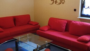 House | Living room - Vibrant Cottage near Ski Area in Steina (Bad Sachsa)