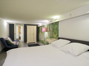 Villa | 4 bedrooms, individually furnished, bed sheets - Rendeux Villa With Garden (Rendeux)
