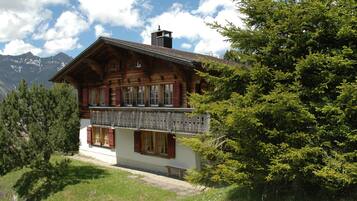 Chalet | Exterior