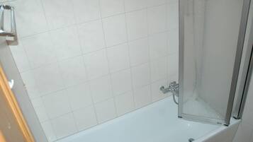 Chalet | Bathroom | Shower