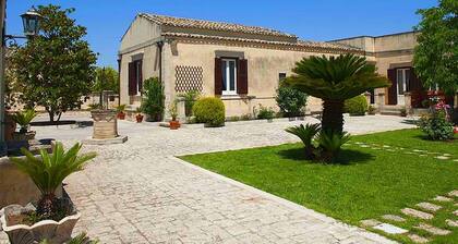 Charming Part of Traditional 'baglio' With Pool and Strategic Location