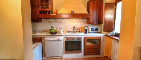 Apartment | Eigene Küche | Hochstuhl