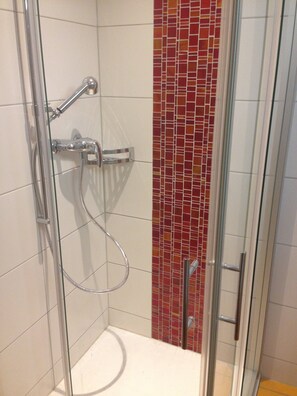 Bathroom - Spacious Apartment in Riederalp near Ski Trail (Riederalp)