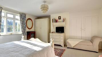 3 bedrooms, individually furnished, bed sheets