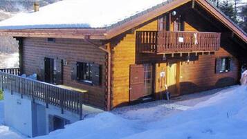 Chalet | Exterior