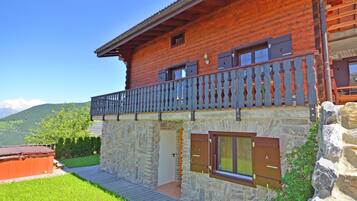 Chalet | Exterior