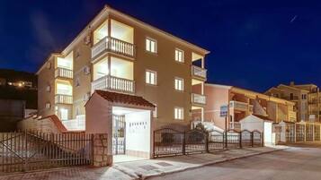 Apartment | Exterior