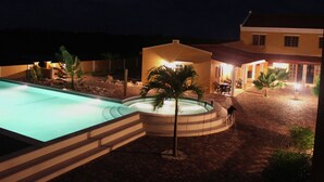 Pool - Lovely Apartment in Kralendijk With Swimming Pool (Kralendijk)
