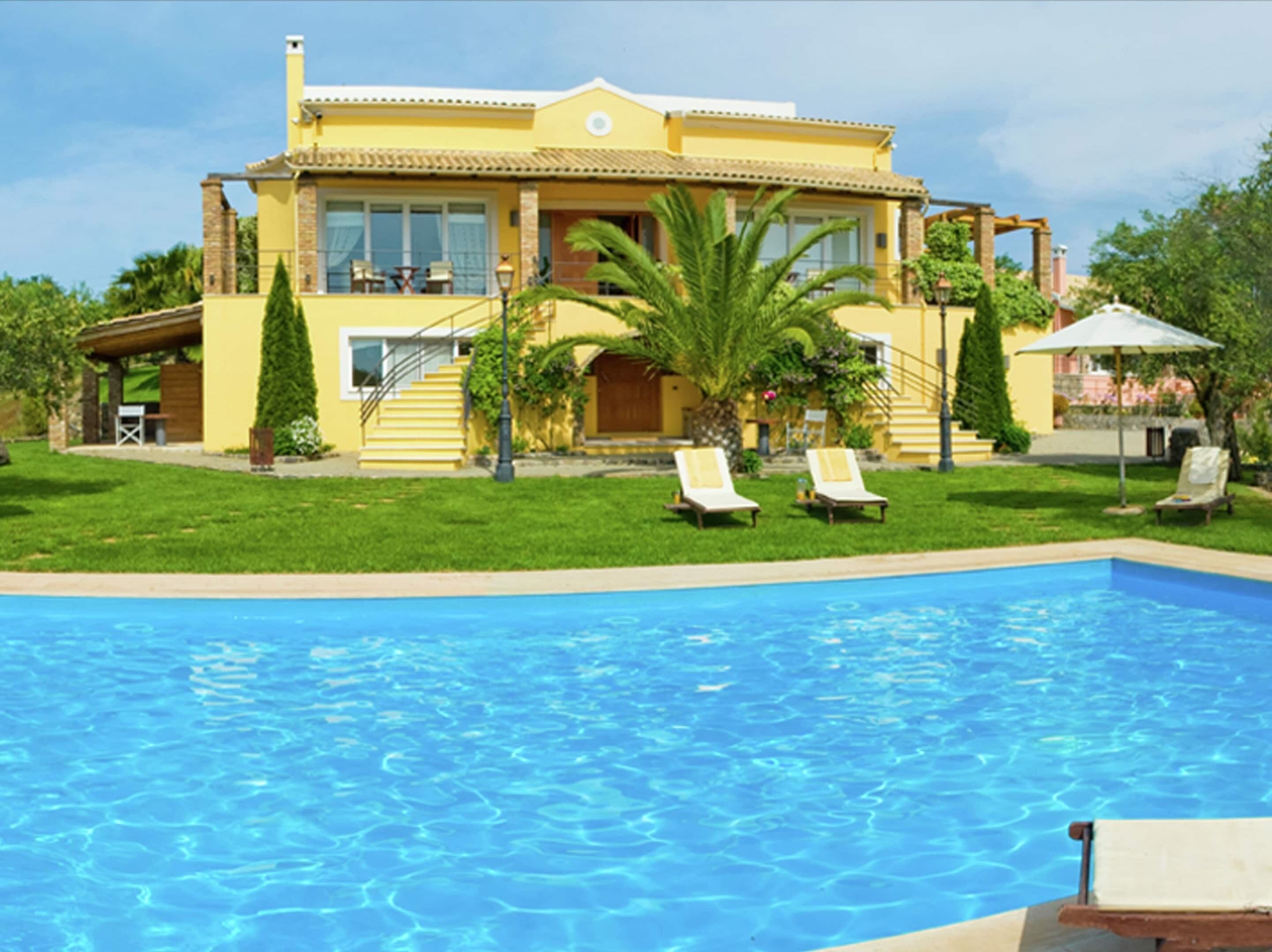 Villa | Exterior