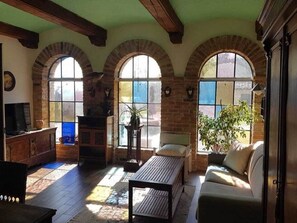 Living area - Apartment in Bastia Mondovi With Pool (Bastia Mondovì)