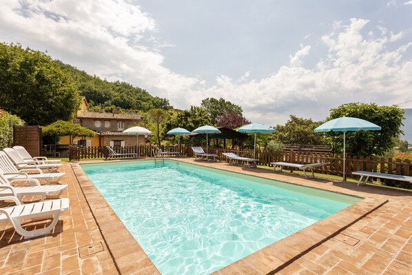 House | Pool