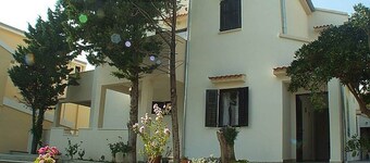 Large Apartment With Balcony and Sea View, Near the Beach, BBQ for use