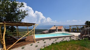 Pool - Luxurious Holiday Home in Risika With Private Beach (Vrbnik)