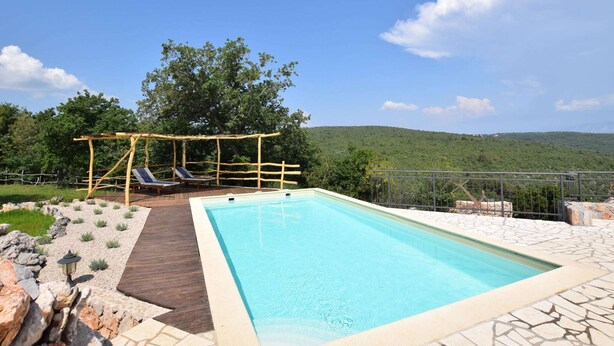Pool - Luxurious Holiday Home in Risika With Private Beach (Vrbnik)
