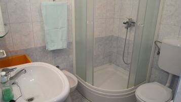 Apartment | Bathroom