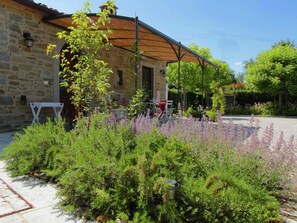 Villa | Exterior - Villa in Cortona With Private Pool (Cortona)