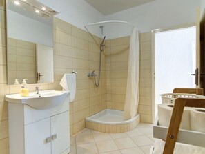 Apartment | Badezimmer