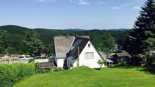 Unclassified image, 1 of 29, button - Holiday Home in a Quiet Location Directly Above the Postwiese Skiing Area in Neuastenberg (Winterberg)