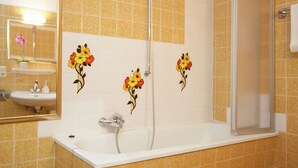 Unclassified image, 4 of 22, button - Charming Apartment in Silbach With Terrace (Winterberg)