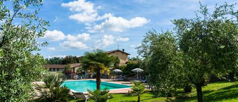 Hus | Pool | Utomhuspool