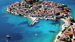 Exterior - Spacious Apartment in Vodice With Garden (Vodice)