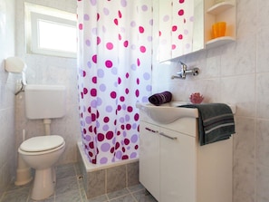 Bathroom - Balmy Apartment in Malinska near Sea (Malinska-Dubasnica)
