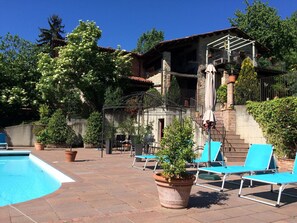 House | Pool | Outdoor pool - Mansion in Langhe With Pool and Winery Charm (Bastia Mondovì)