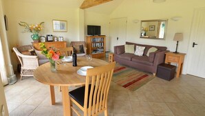 Living room - Beautiful Holiday Home in Larling With Garden (Norwich)