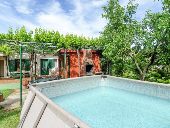 House | Pool - Alluring Holiday Home in Marcana With Private Swimming Pool (Marcana)