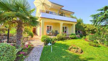 Apartment | Exterior