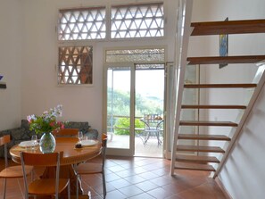 House | Dining