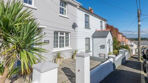 Exterior - Cosy and Comfortable Holiday Home in the Centre of Padstow, Close to the Beach (Padstow)
