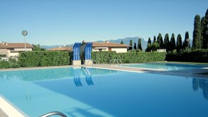 Pool - Stunning Holiday Home on the Edge of Village With Terrace (Lazise)