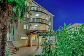 Apartment | Exterior - Luxurious Apartment in Kvarner by Sea (Crikvenica)