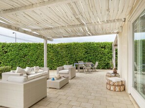 Balcony - Luxurious Villa With Private Pool in Scicli Italy (Scicli)