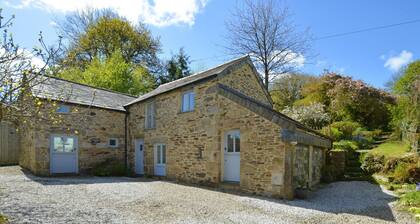 Bright, Spacious Holiday Home in Cornwall With a Garden and a Wood-burning Stove